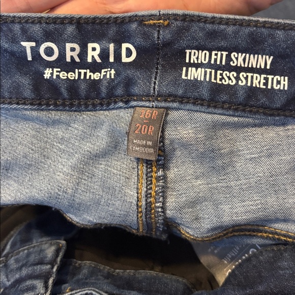 Torrid Dark Blue jeans trio for skinny jeans size 16-20 - Picture 4 of 5